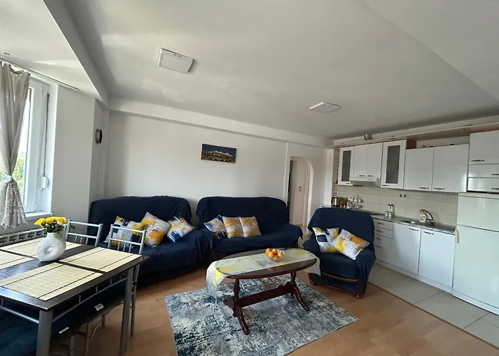 Nikolovi Apartment